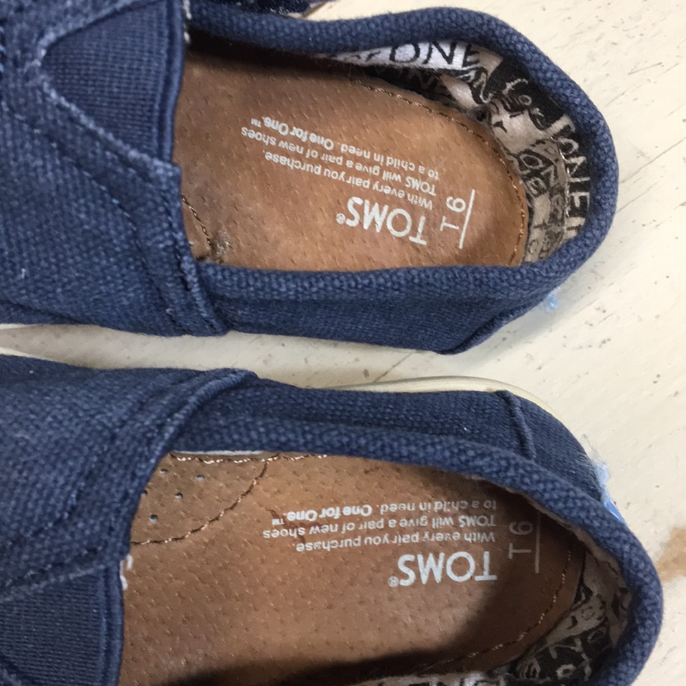 KIDS Toms - Picture 6 of 8